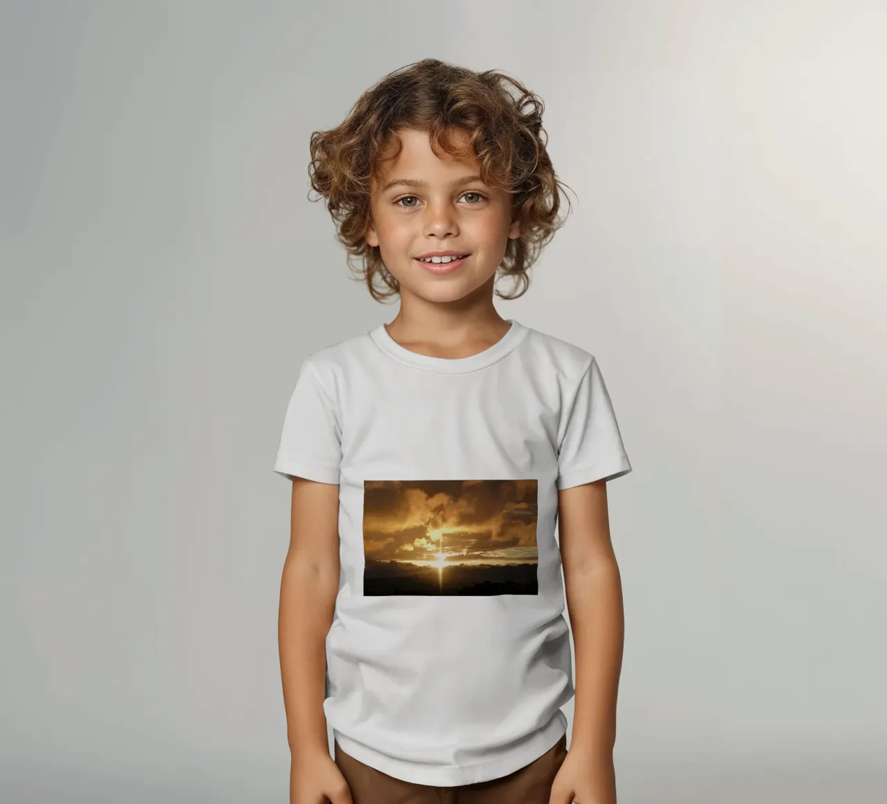 nuvole al tramonto t-shirt bambini da Earthly Visions