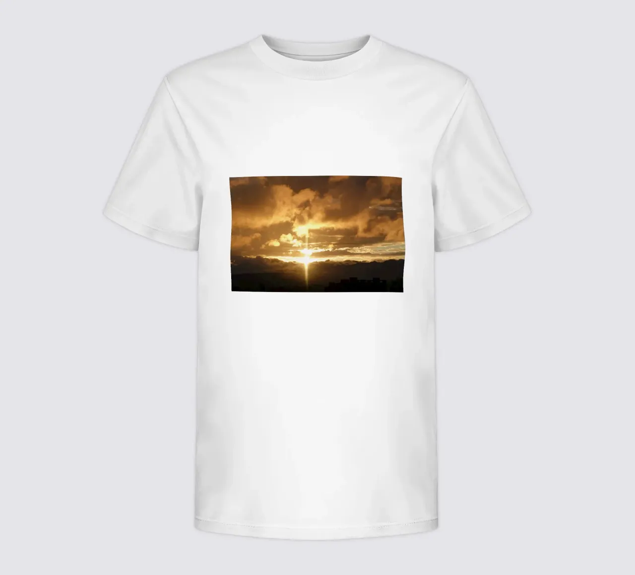 nuvole al tramonto t-shirt bambini da Earthly Visions