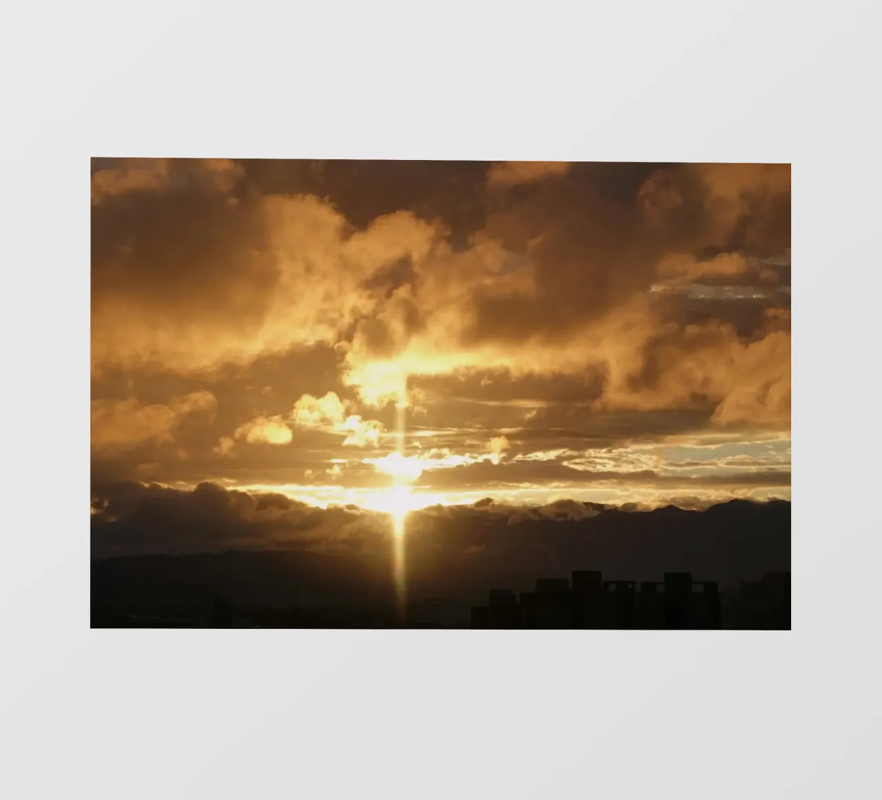 wolken bij zonsondergang fotobehang van Earthly Visions