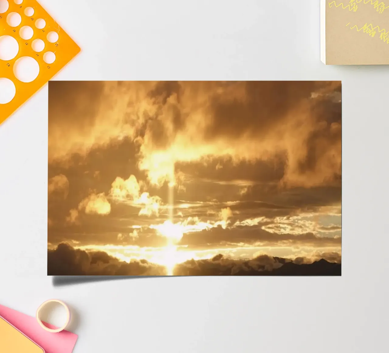 nuvole al tramonto foglio adesivo da Earthly Visions