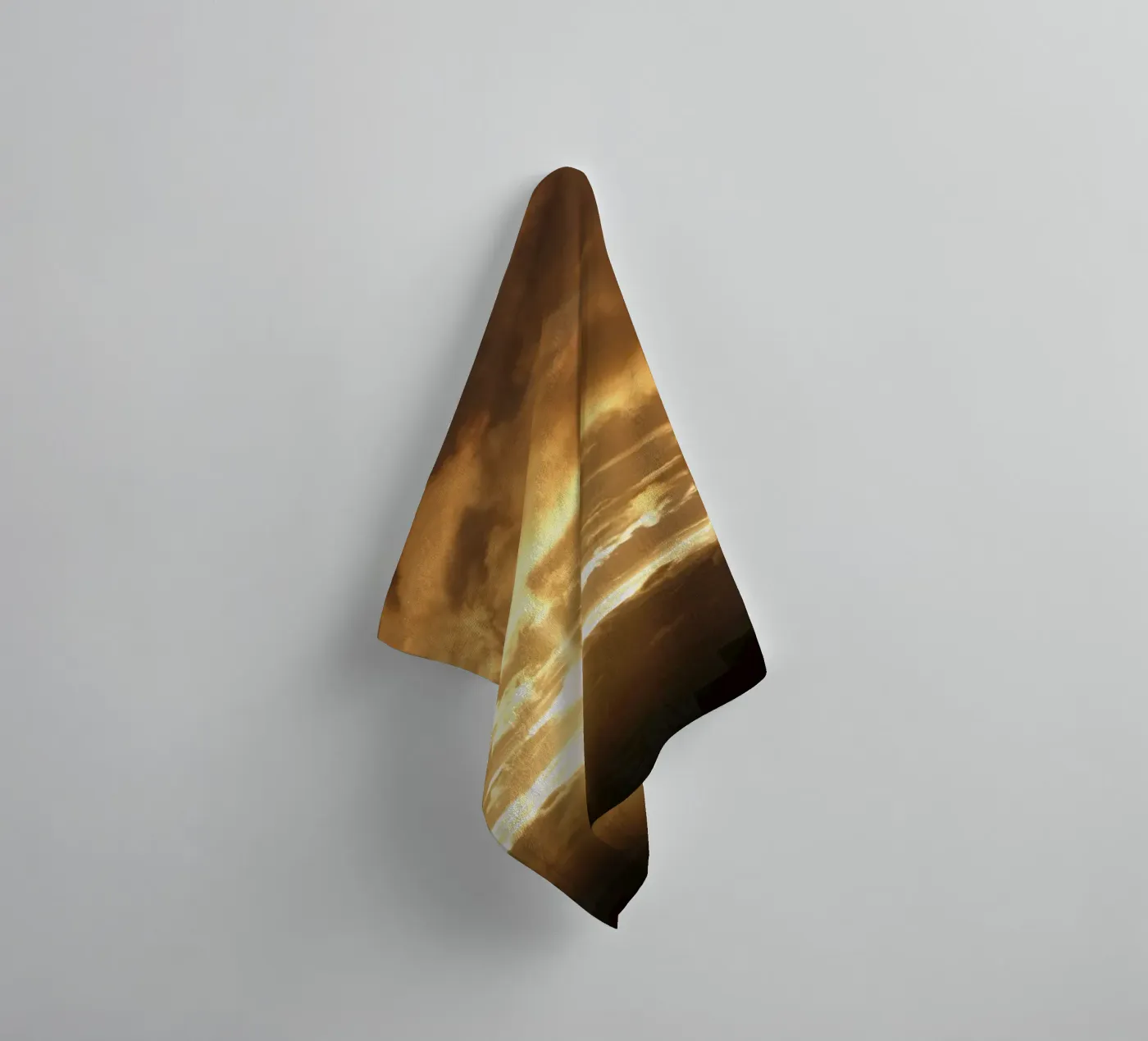 wolken bij zonsondergang badhanddoek van Earthly Visions