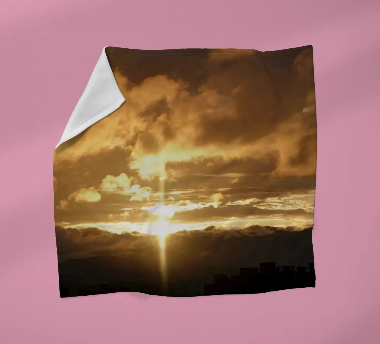 Sonnenuntergangswolken Fleecedecke von Earthly Visions