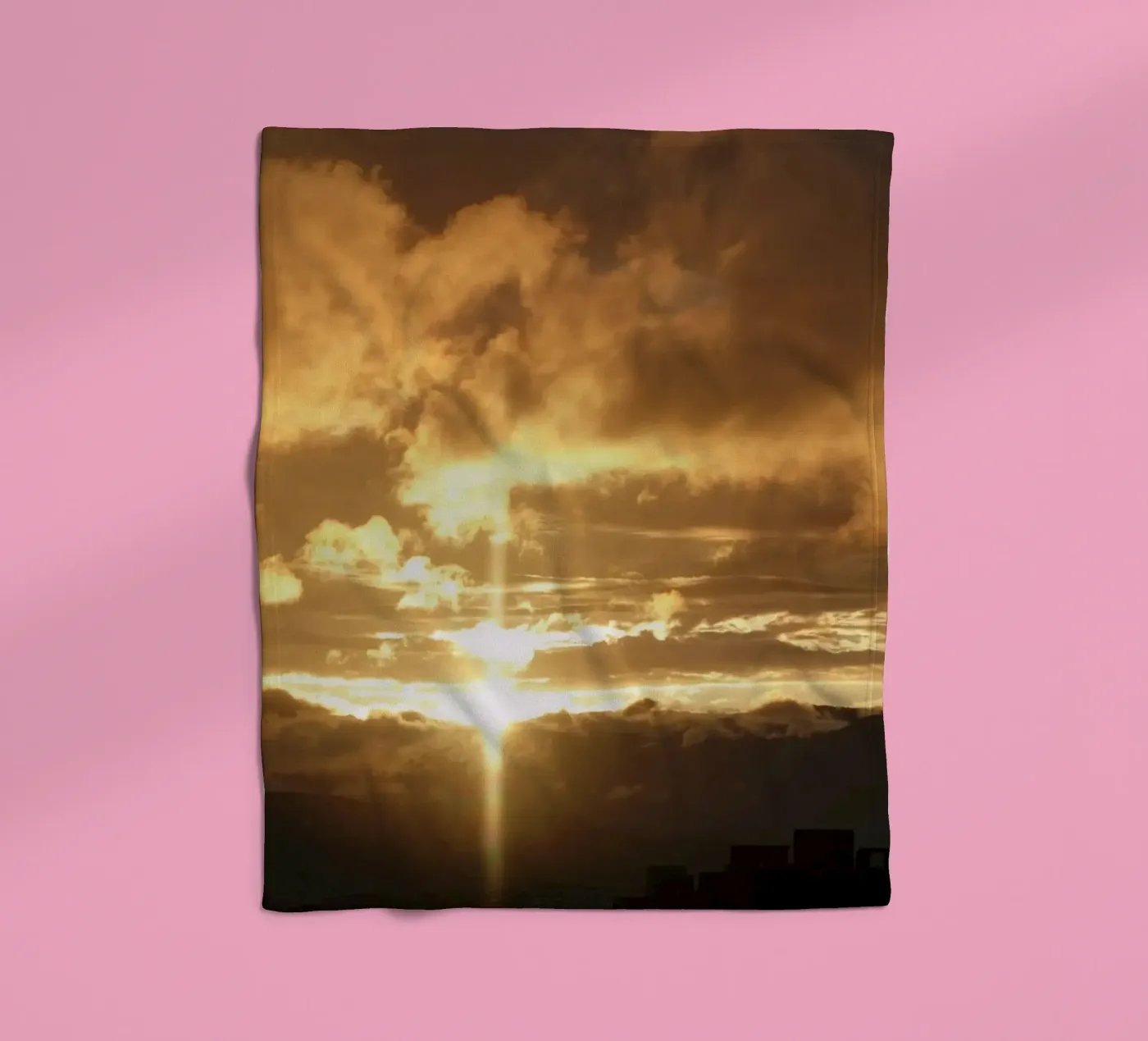 sunset clouds Fleecedecke von Earthly Visions