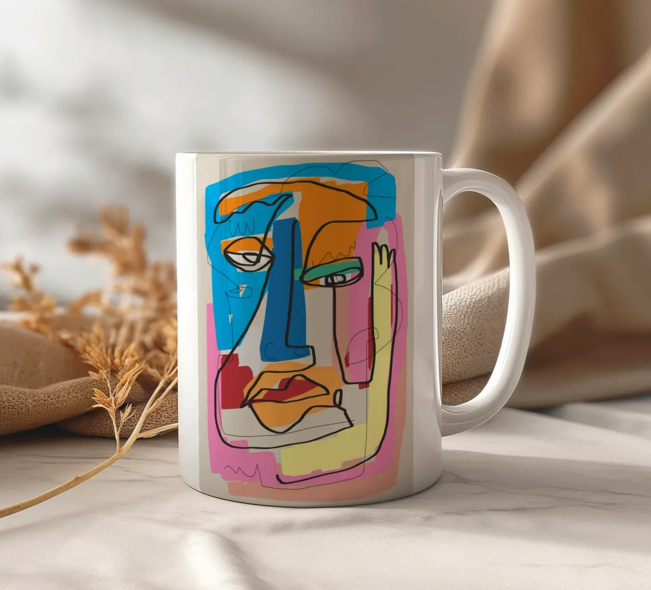Ritratto astratto candido tazza in ceramica da Little Dean