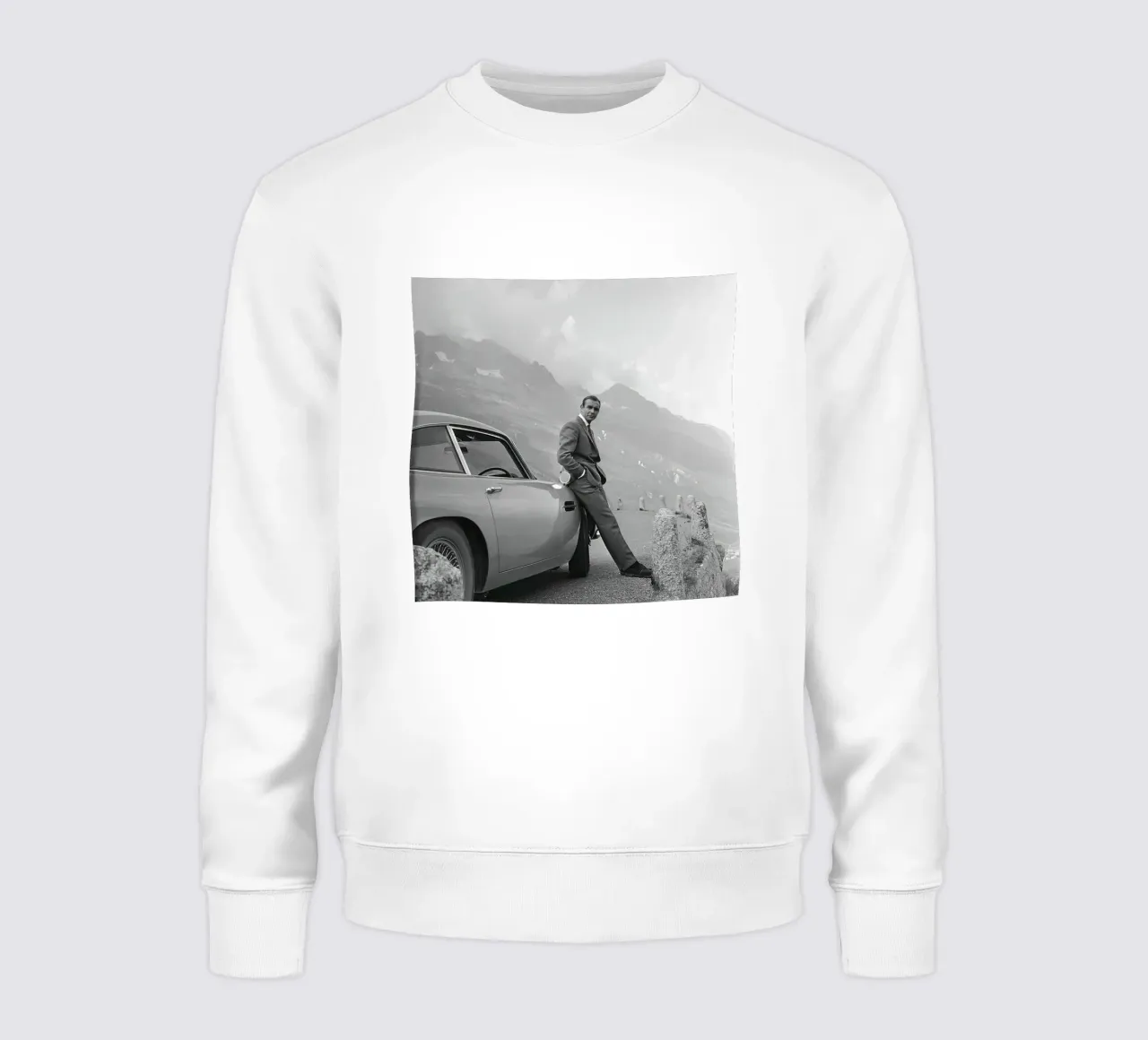 Sean Connery mit Aston Martin DB5 1964 Sweatshirt von maria Shop