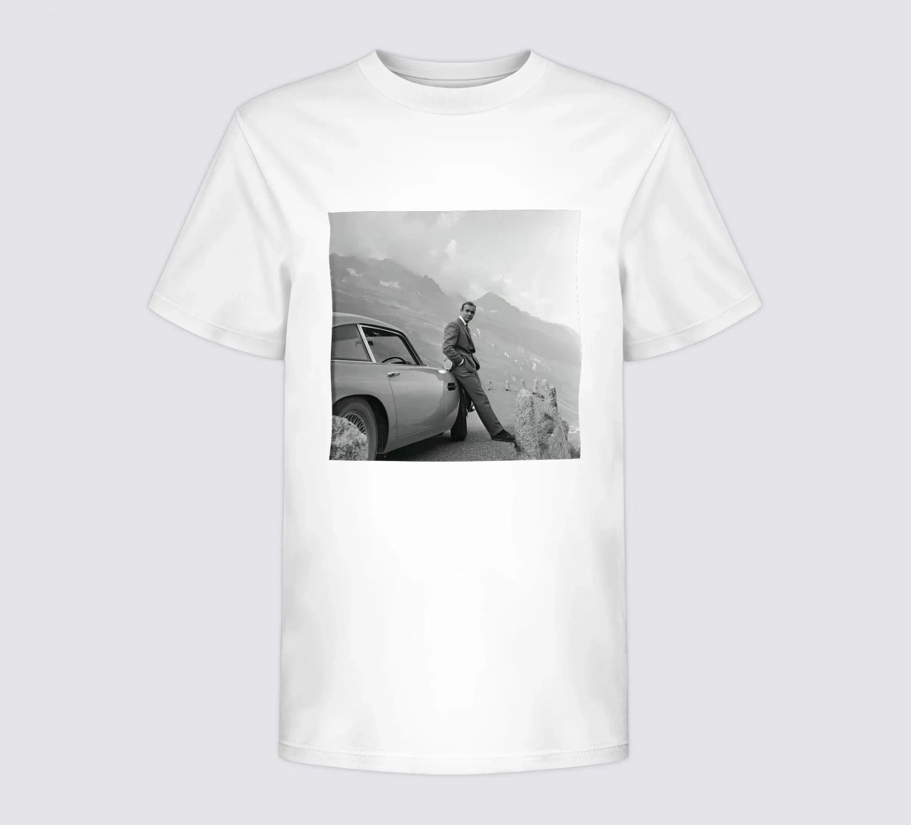 Sean Connery con l'Aston Martin DB5 1964 t-shirt bambini da maria Shop