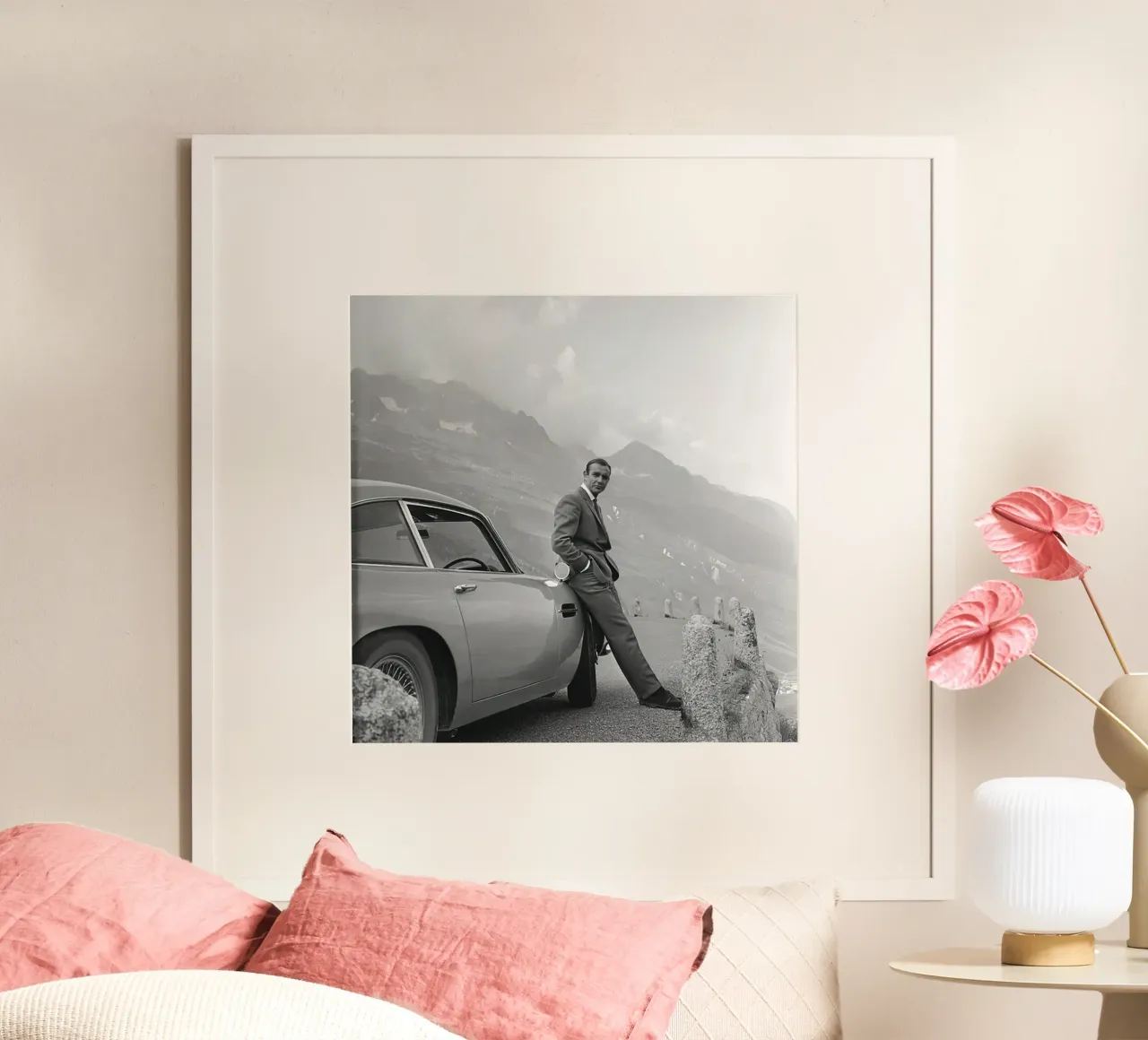 Sean Connery mit Aston Martin DB5 1964 Hahnemühle von maria Shop
