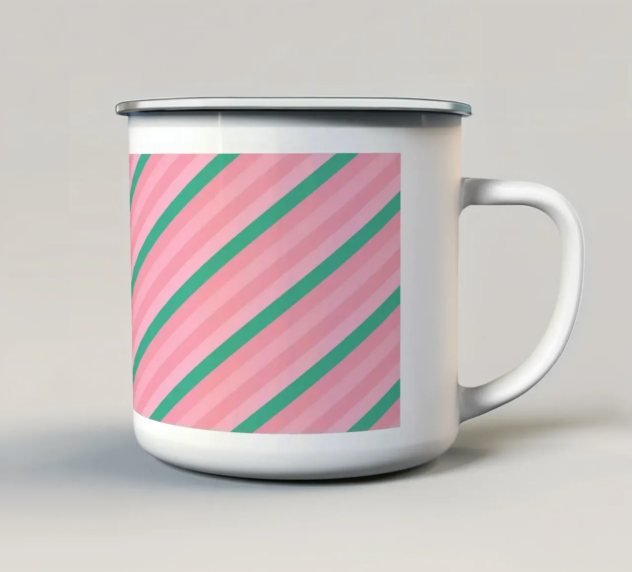 Strisce diagonali verdi e rosa tazza in smalto da SilverPegasus