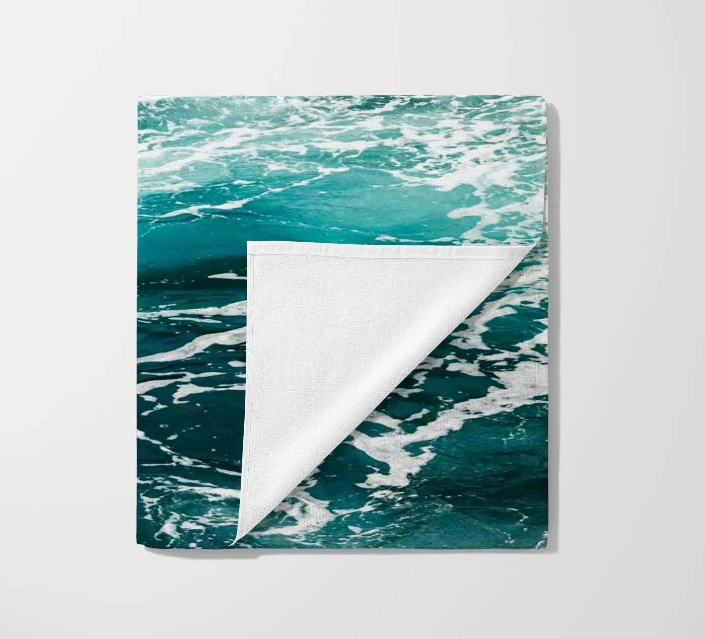 oceaangolven strandhanddoek van Earthly Visions