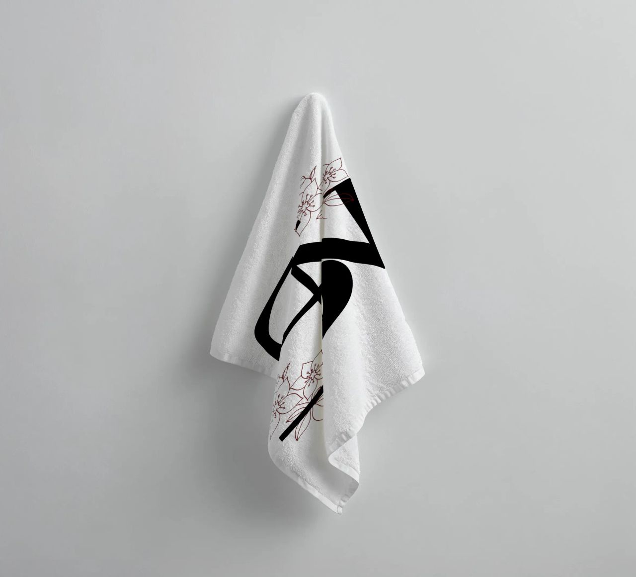 SN Monogramma con fiori - Nero - T-Shirt & Accessori asciugamano da bagno da nsbdesign