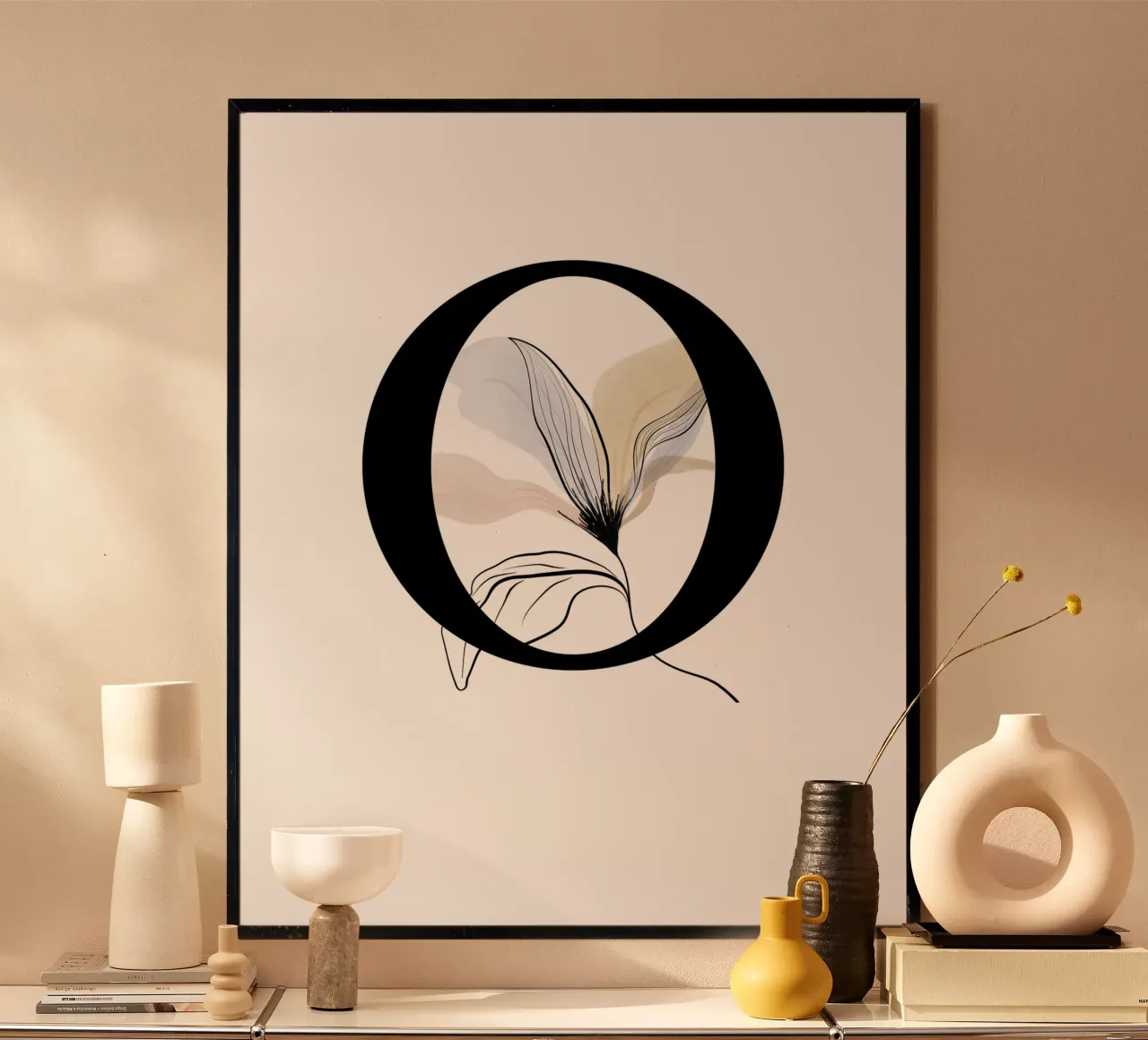 Schwarzer Buchstabe O – Blumendesign im Inneren, elegant Hahnemühle von StrindesignStudio