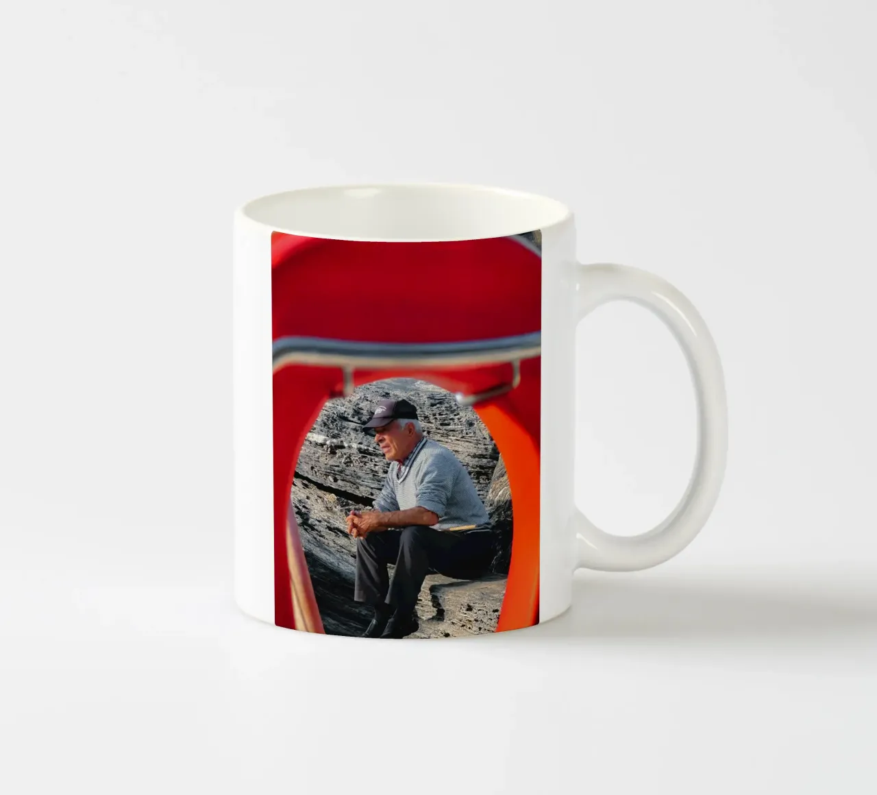 L'uomo e il mare tazza in ceramica da Thilo Grøsch