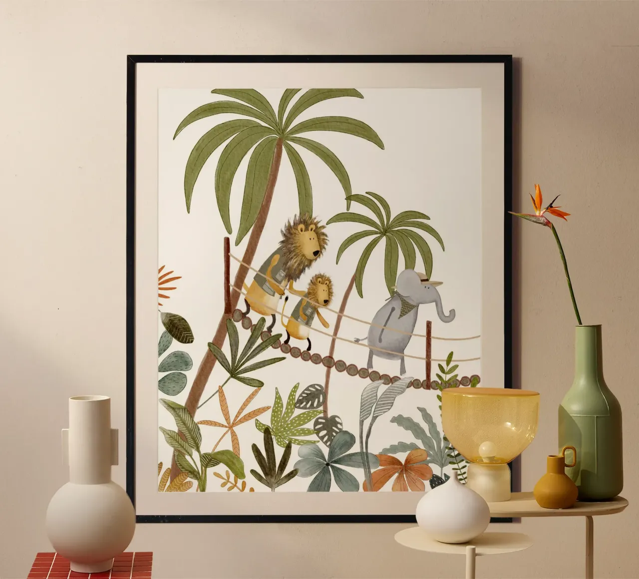 Jungle Bridge Adventure - Les animaux safari traversent le pont de corde poster avec cadre en plastique de Urchin Bay Art