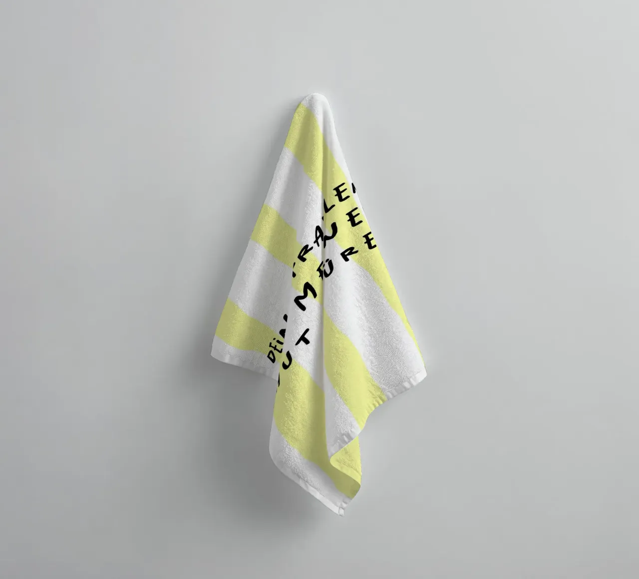 dein Strahlen auf meiner Haut spüren towel by FRICKE DESIGN