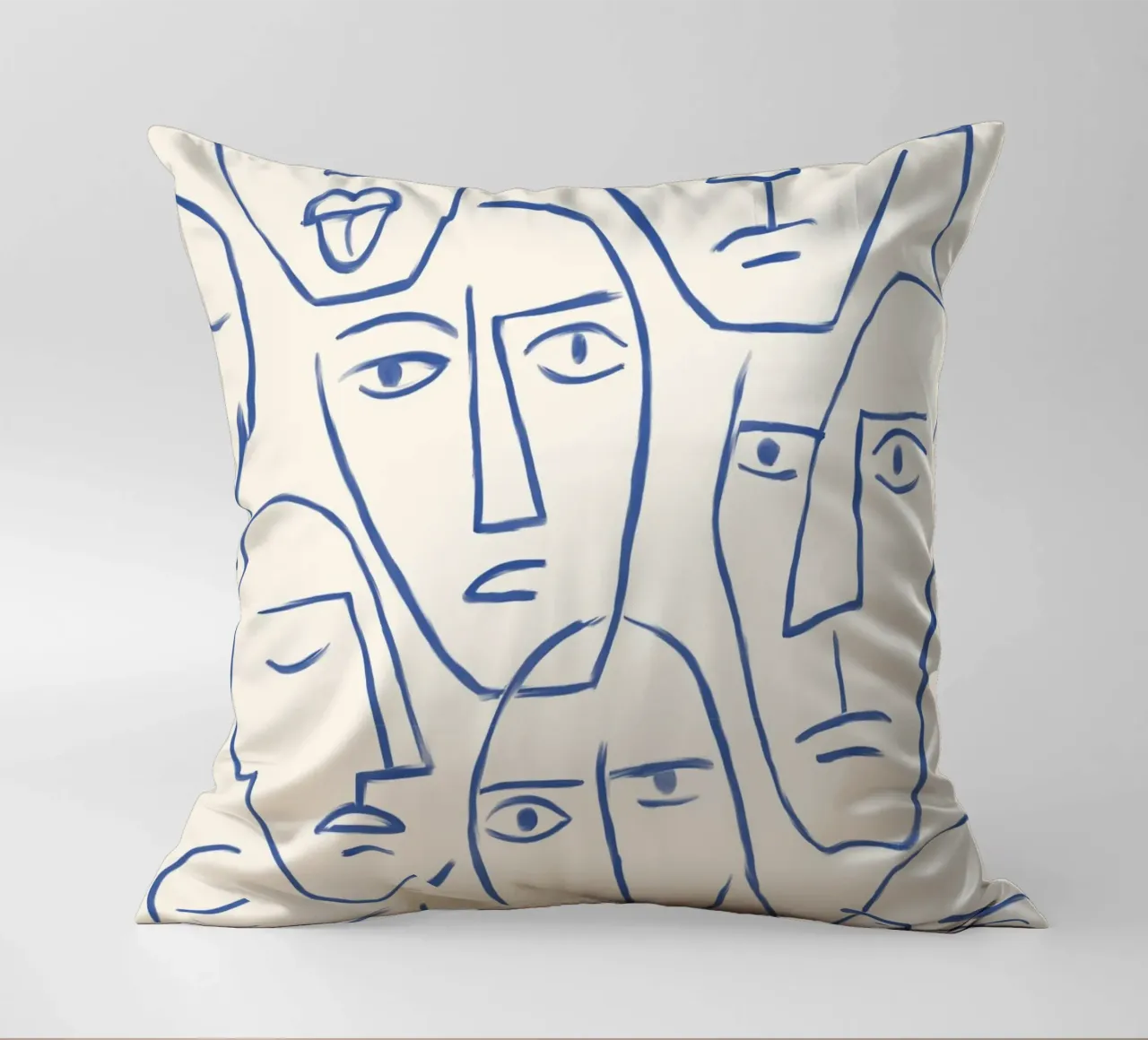 Faces of the Invisible cuscino da artesutileco