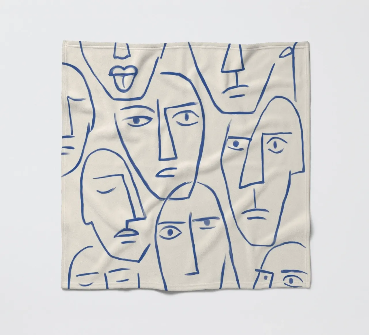 Faces of the Invisible coperta in pile da artesutileco