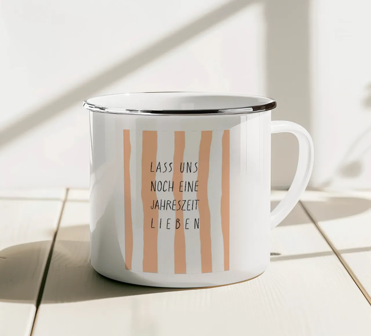 Lass uns noch eine Jahreszeit lieben. tazza in smalto da FRICKE DESIGN