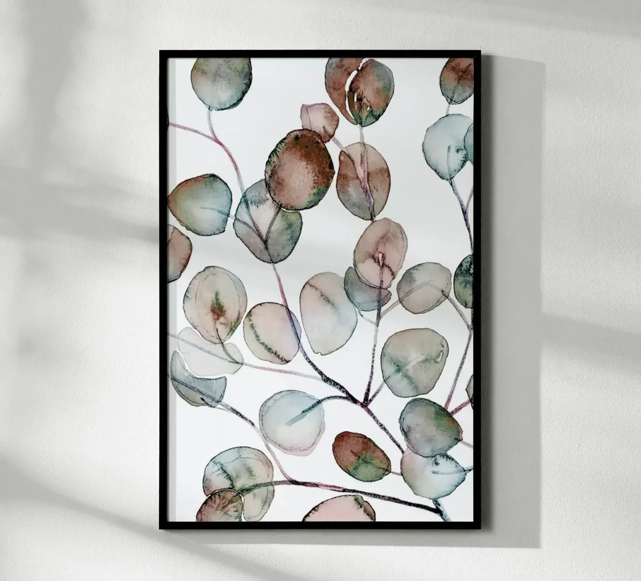 Eucalyptus Watercolor 2 - Eukalyptusblätter Illustration poster con telaio in legno da Monika Strigel