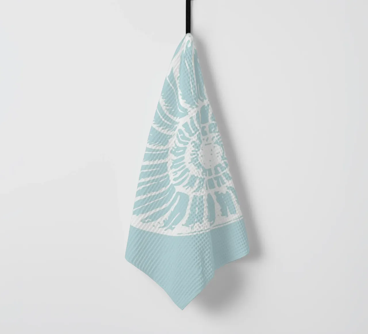 Spiral Seashell Art Print - Serene Coastal Minimalist torchon de ClubArt