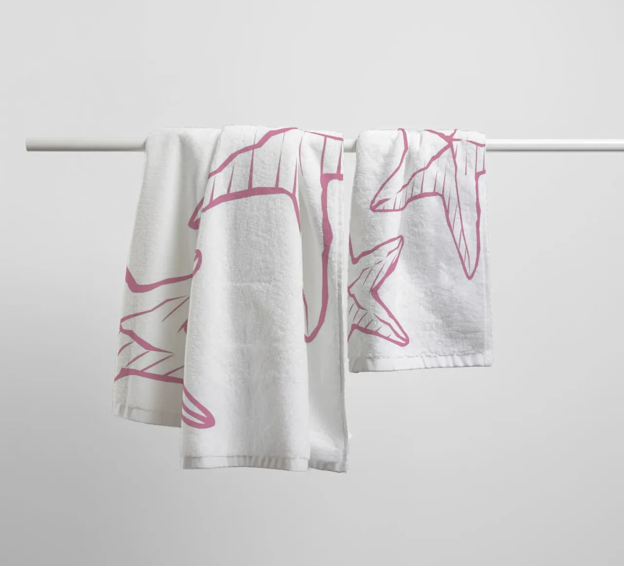 Roze zeester Schets Kunst - Speels Kustdecor badhanddoek van ClubArt