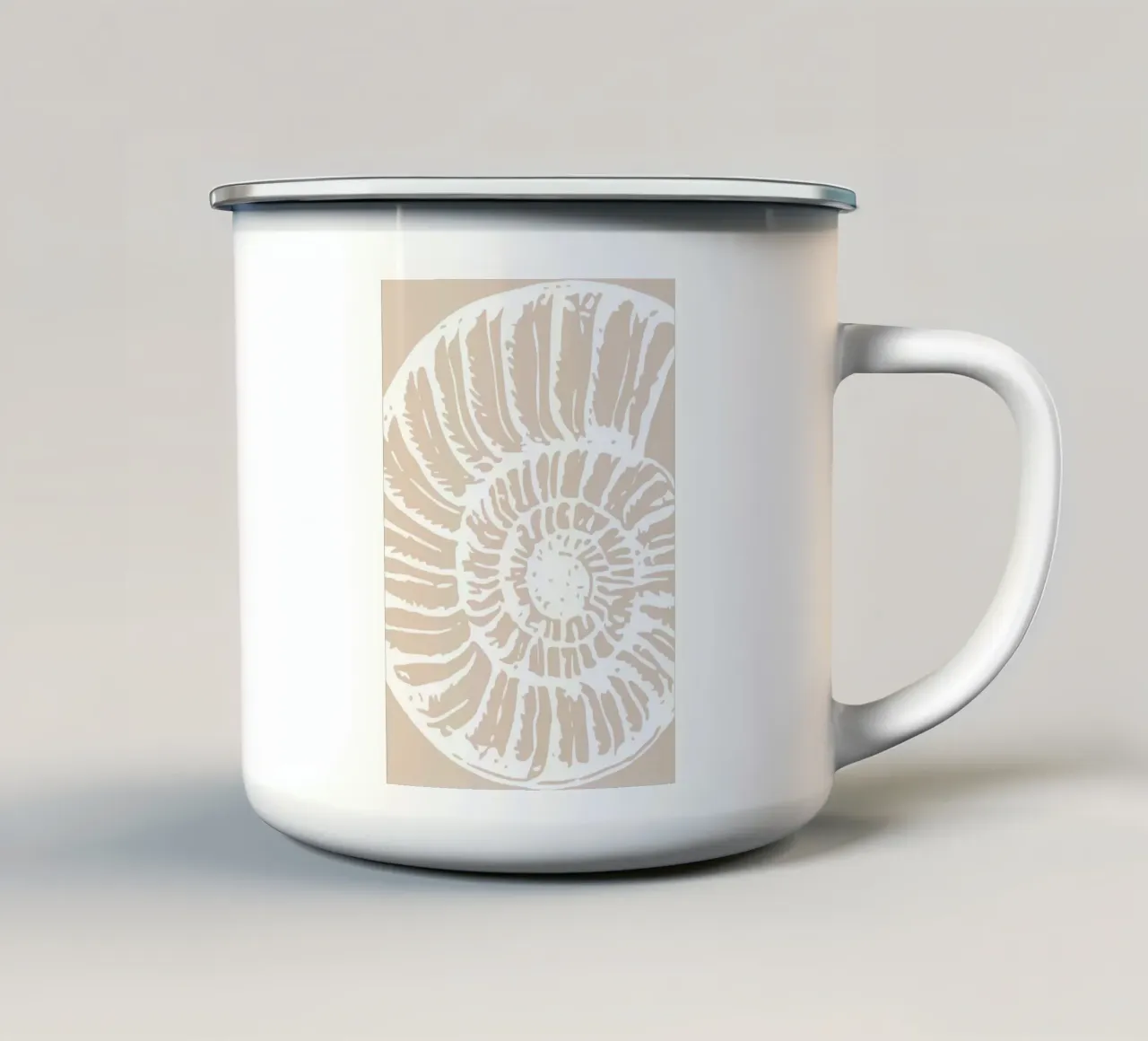 Coquille de Nautilus Beige Print - Minimalist Ocean Art mug en émail de ClubArt