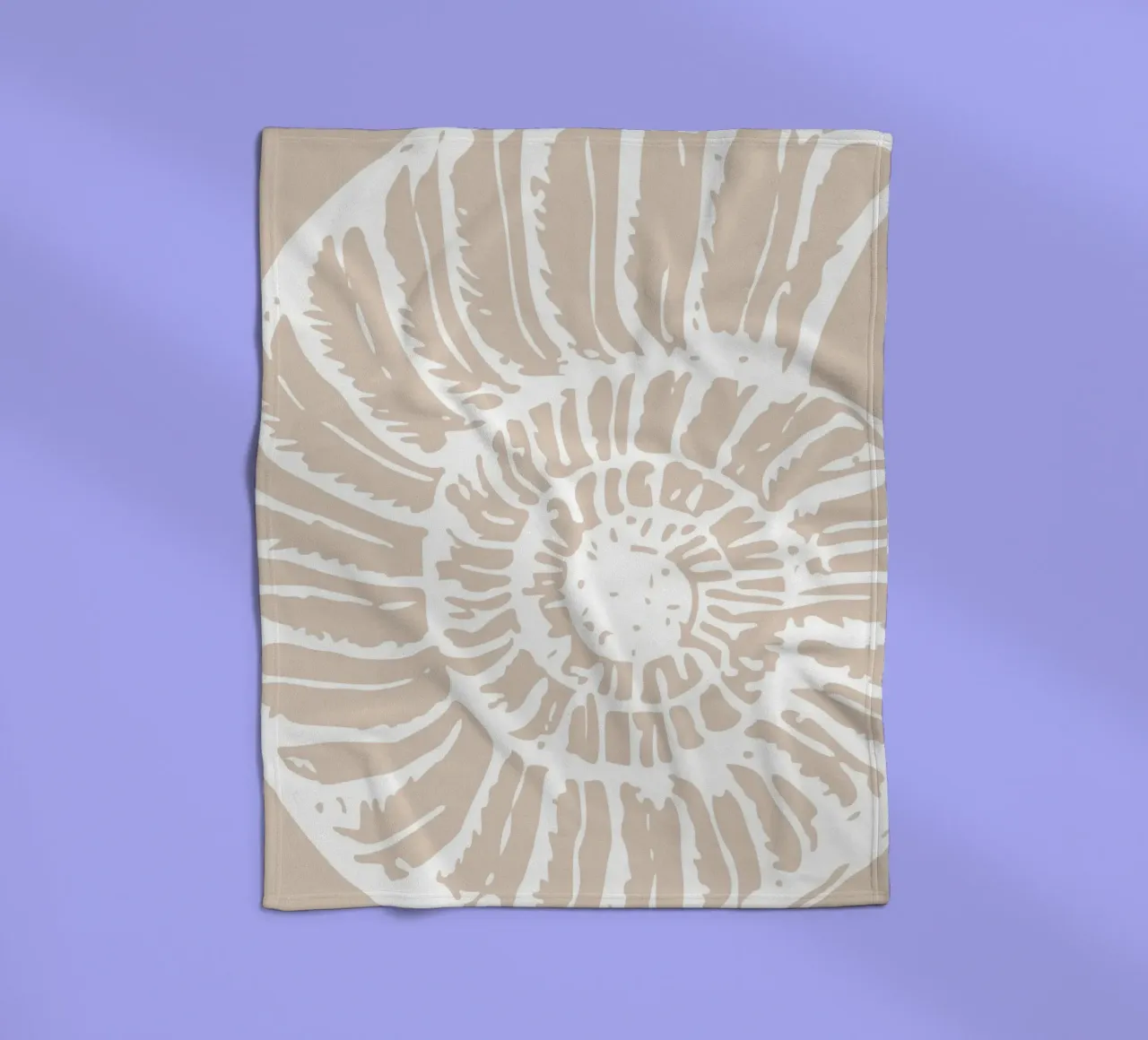 Nautilus Muschel Beige Druck - Minimalistische Ozean Kunst Fleecedecke von ClubArt