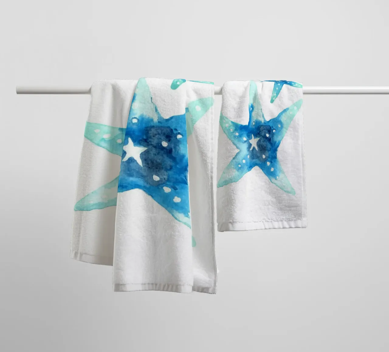 Azure zeester Afdrukken - Kust Marine Kunst badhanddoek van ClubArt