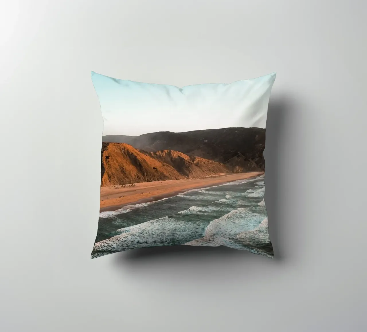 Algarve Coastline – I cuscino da Thilo Grøsch