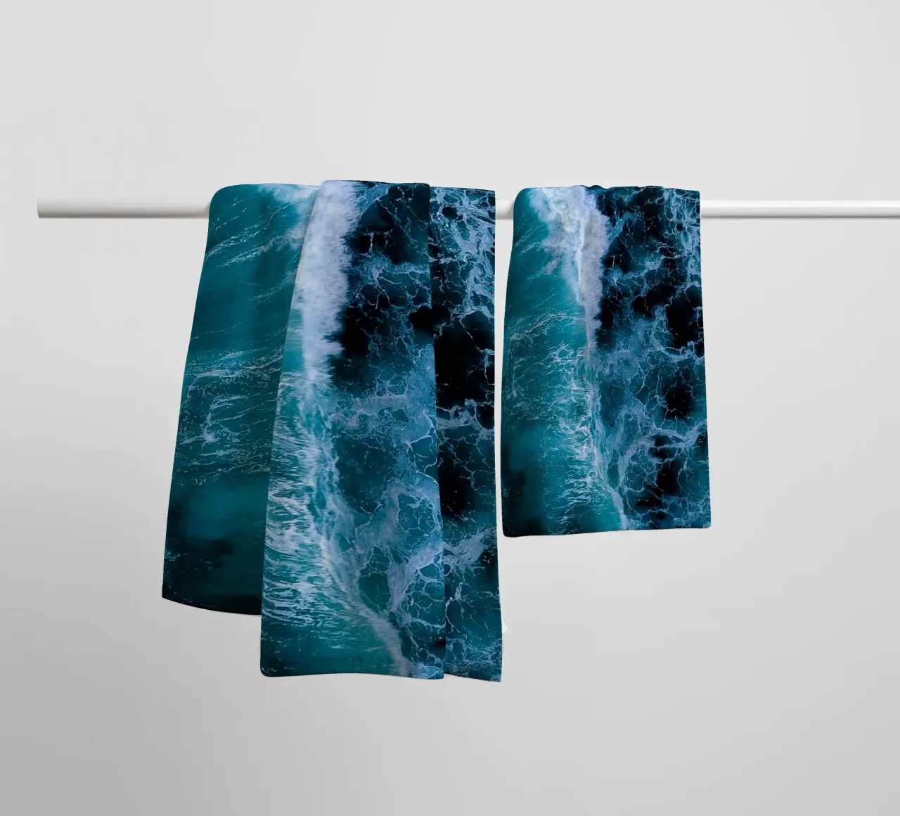Waves towel by Thilo Grøsch