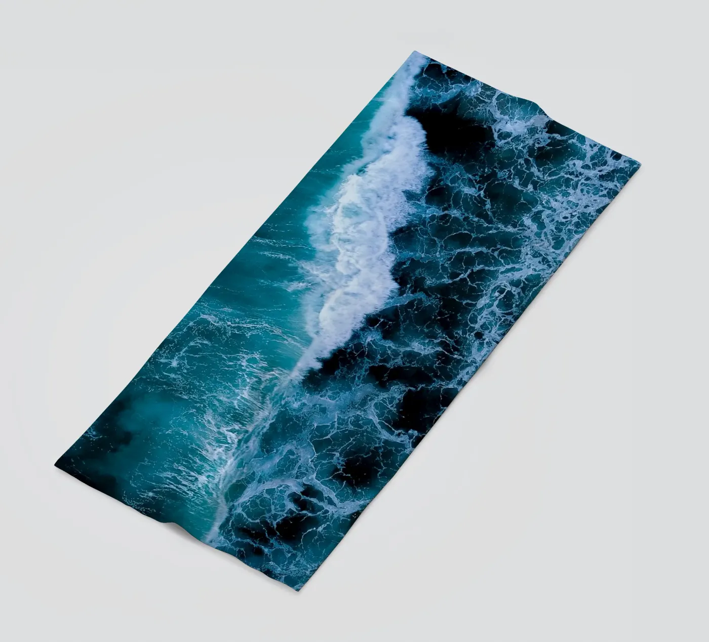 Waves Strandtuch von Thilo Grøsch