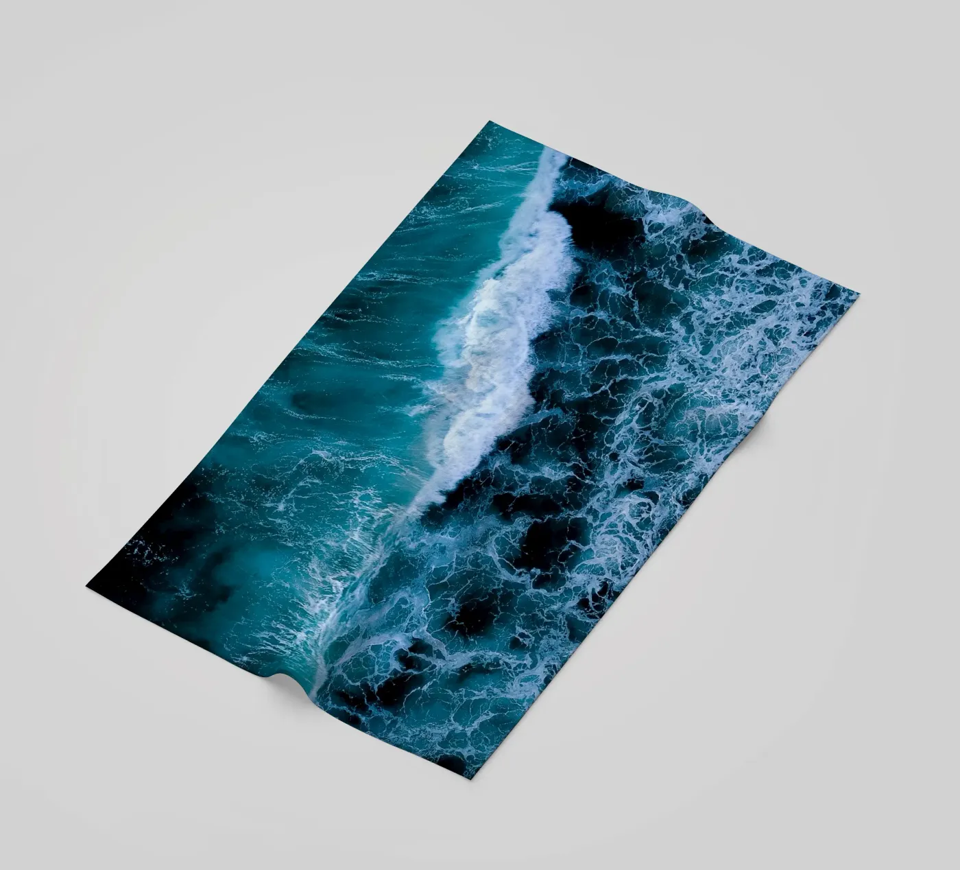 Waves Strandtuch von Thilo Grøsch