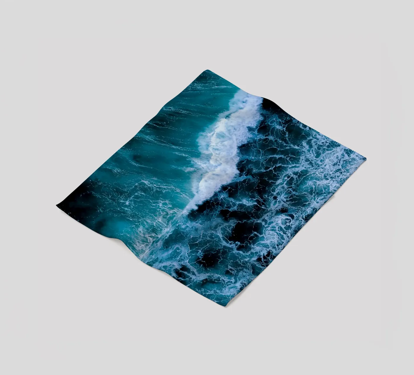 Waves fleece blanket by Thilo Grøsch