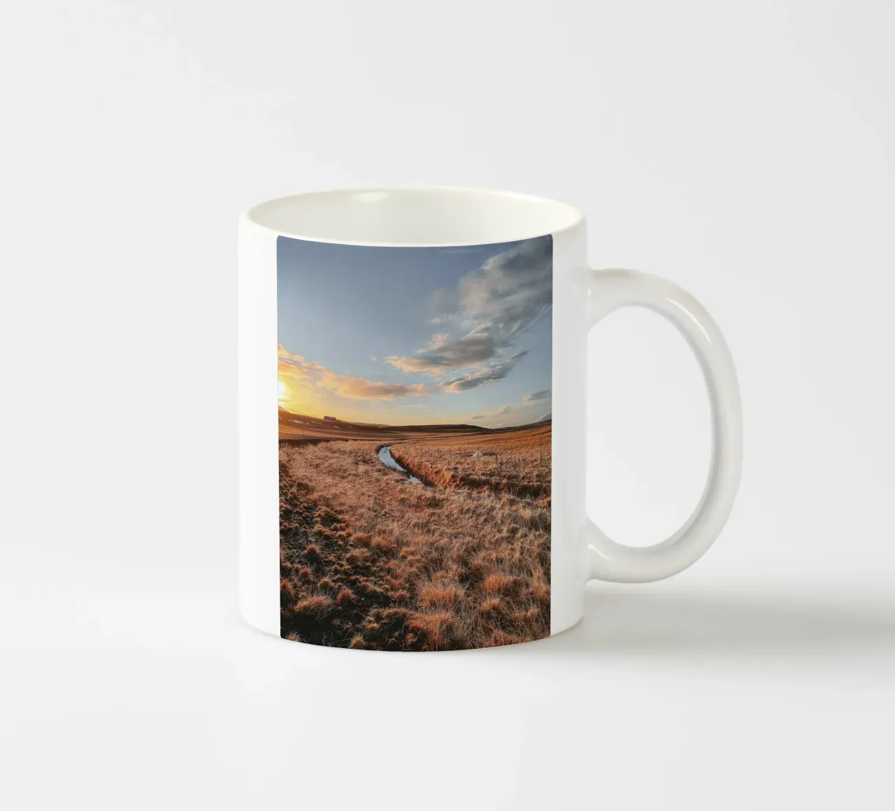Golden Hour auf Island tazza in ceramica da Thilo Grøsch