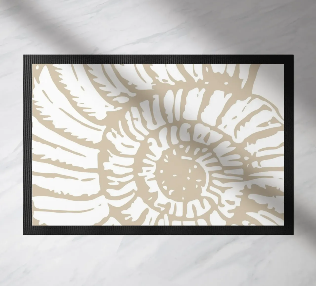 Nautilus Shell Neutral Print - Classic Coastal Art felpudo de ClubArt
