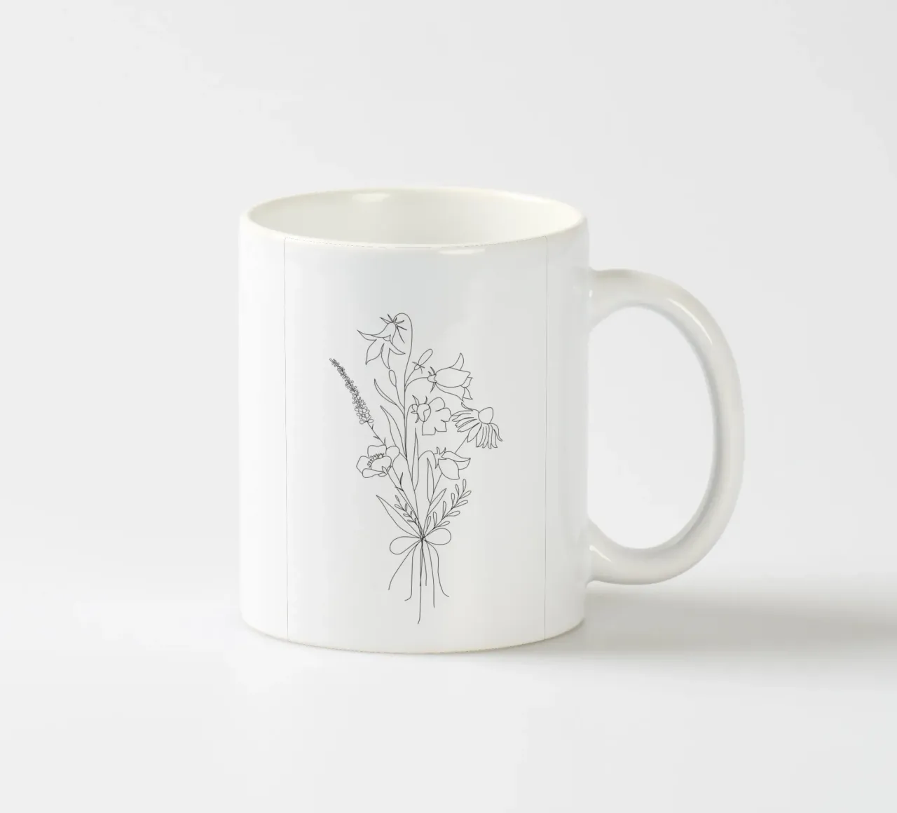 Small Wildflowers Minimalist Line Art tazza in ceramica da Nadjaa