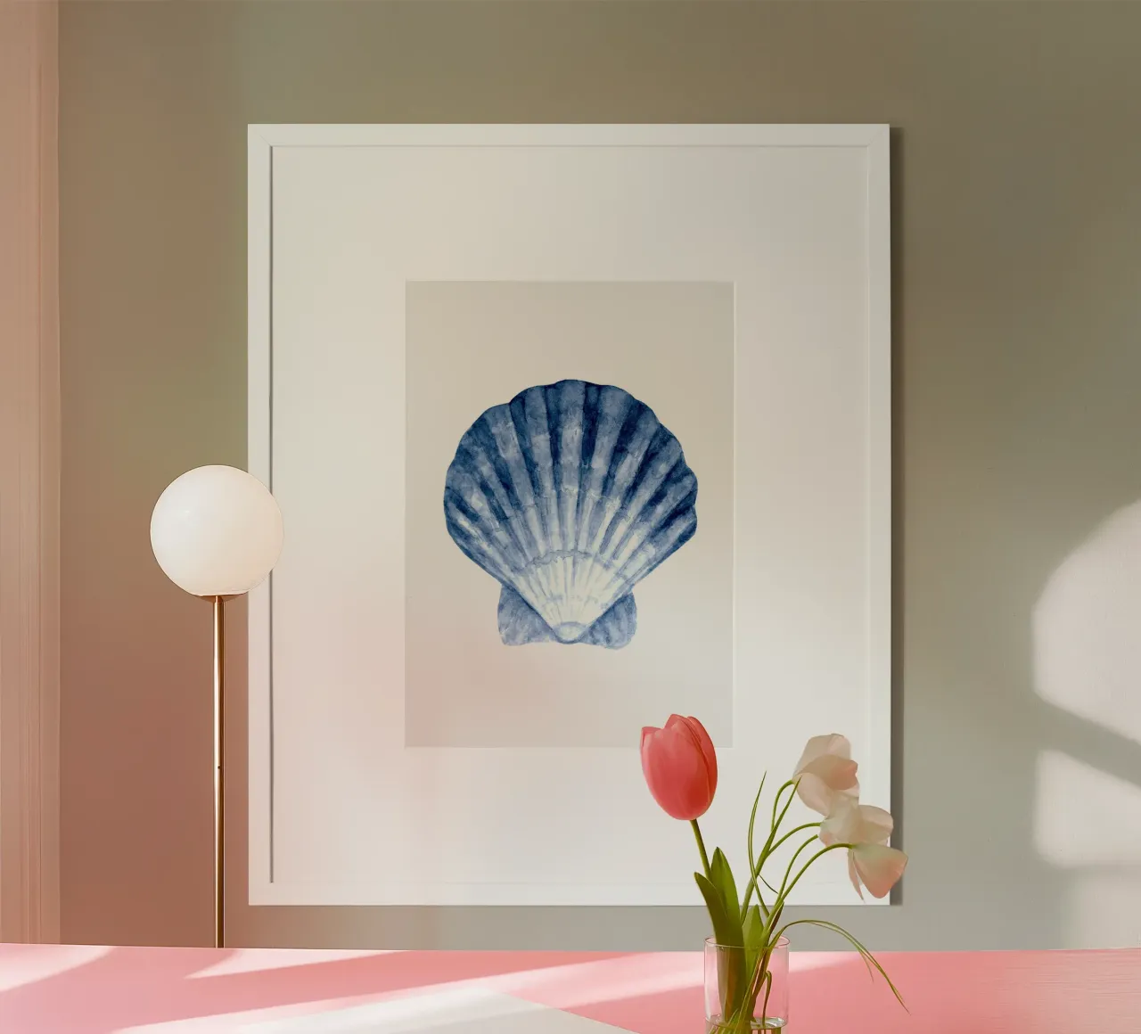 Klassiek blauw Sint-Jacobsschelp aquarel - Kustzeekunst poster met kunststof frame van ClubArt