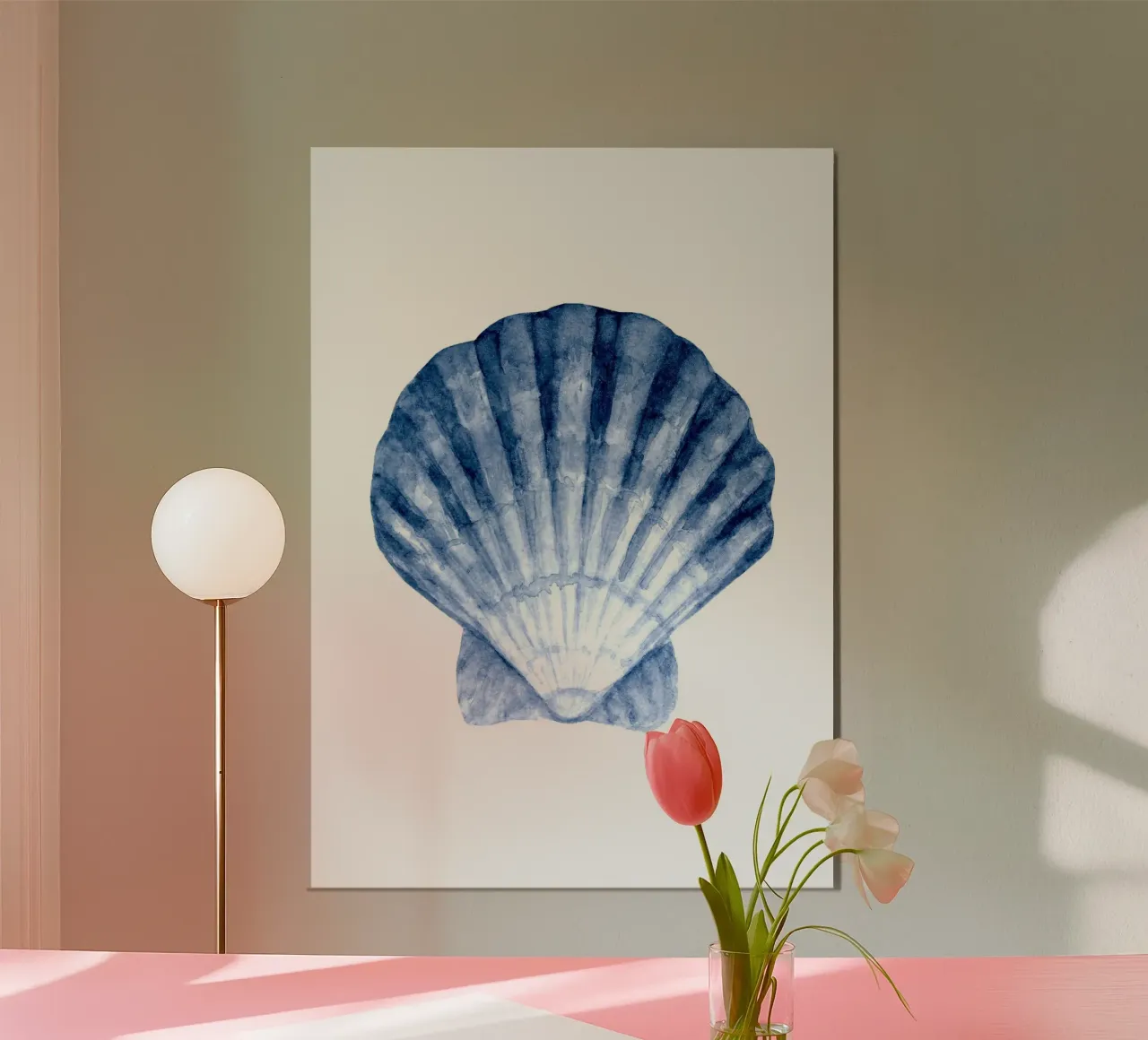 Klassiek blauw Sint-Jacobsschelp aquarel - Kustzeekunst poster met kunststof frame van ClubArt