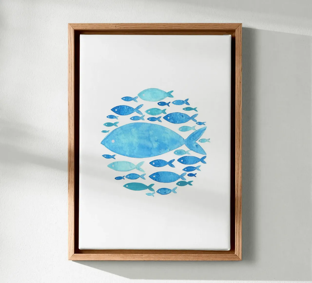 Blauer Fisch Schule Aquarell - Ozean Leben Kunstdruck Leinwand mit Schattenfugenrahmen von ClubArt