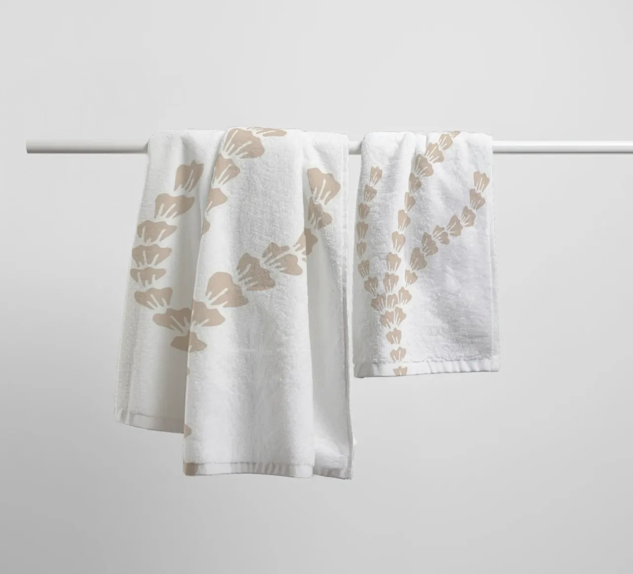 Neutral Seaweed Motif Print - Minimalist Ocean Art towel by ClubArt