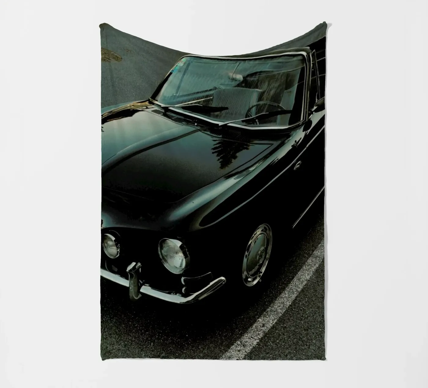 Oldtimer Sundown fleece blanket by Sebastian Hilgetag