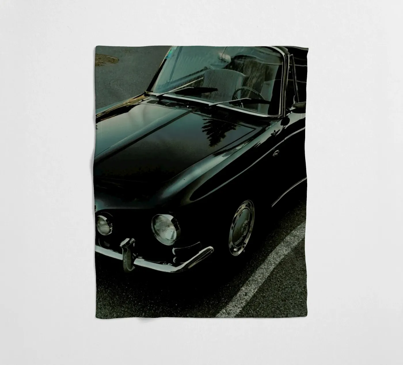 Oldtimer Sundown fleece blanket by Sebastian Hilgetag