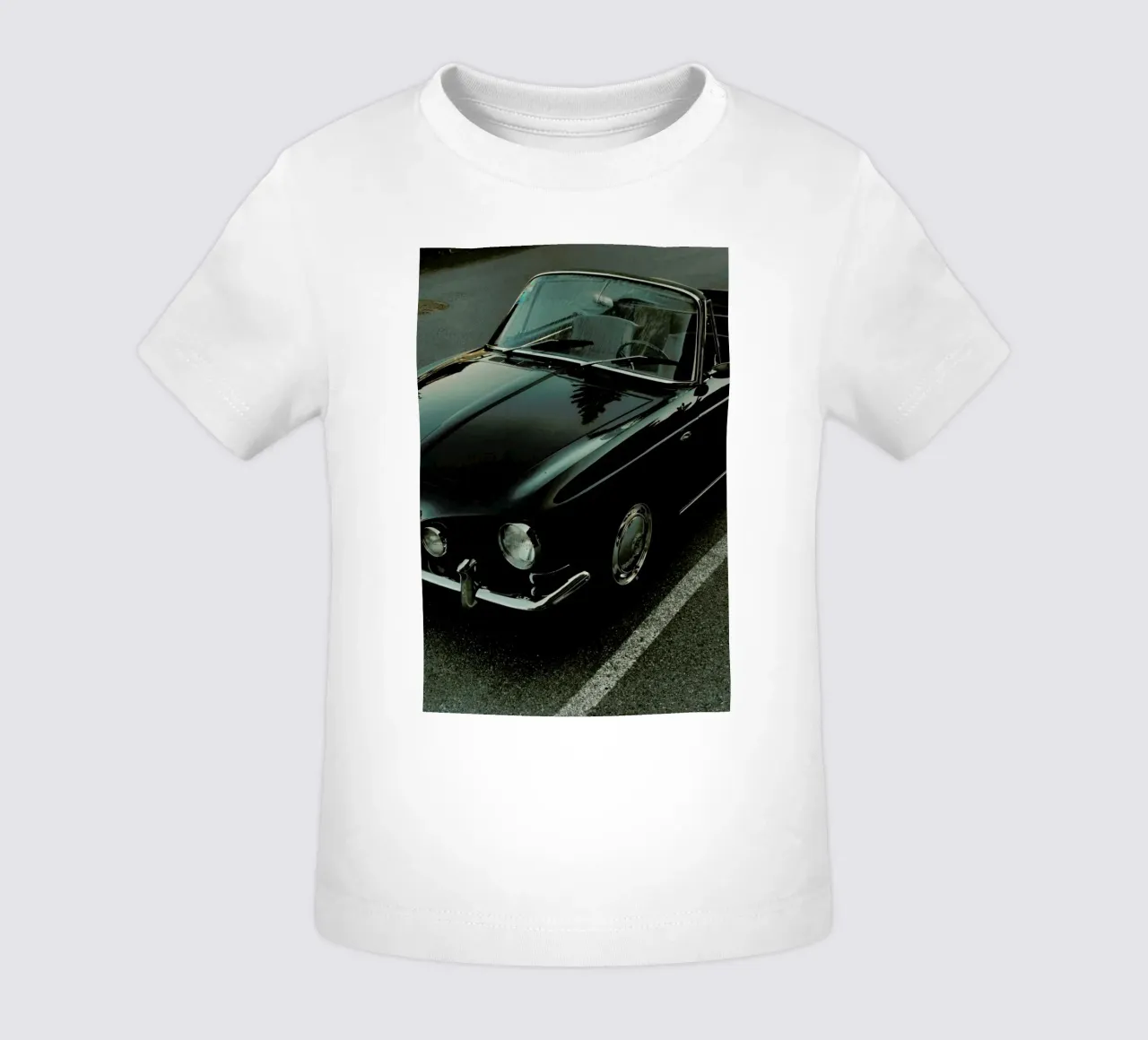 Oldtimer Sundown Baby T-Shirt von Sebastian Hilgetag