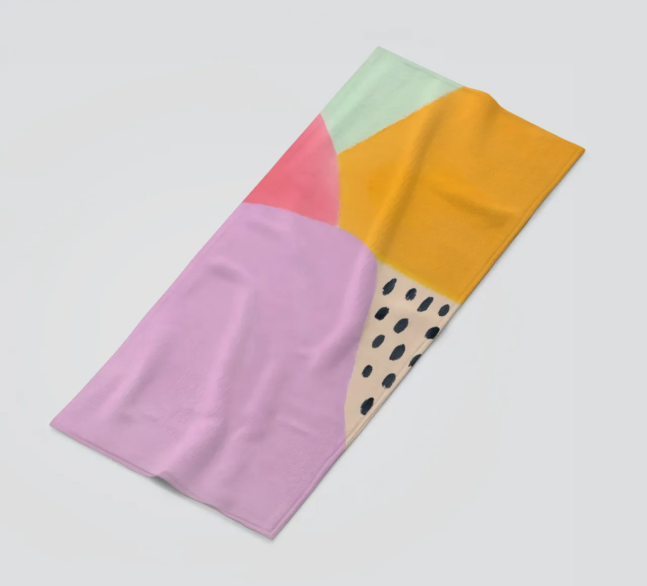 Vrolijke zomerblobs strandhanddoek van Carinaprint