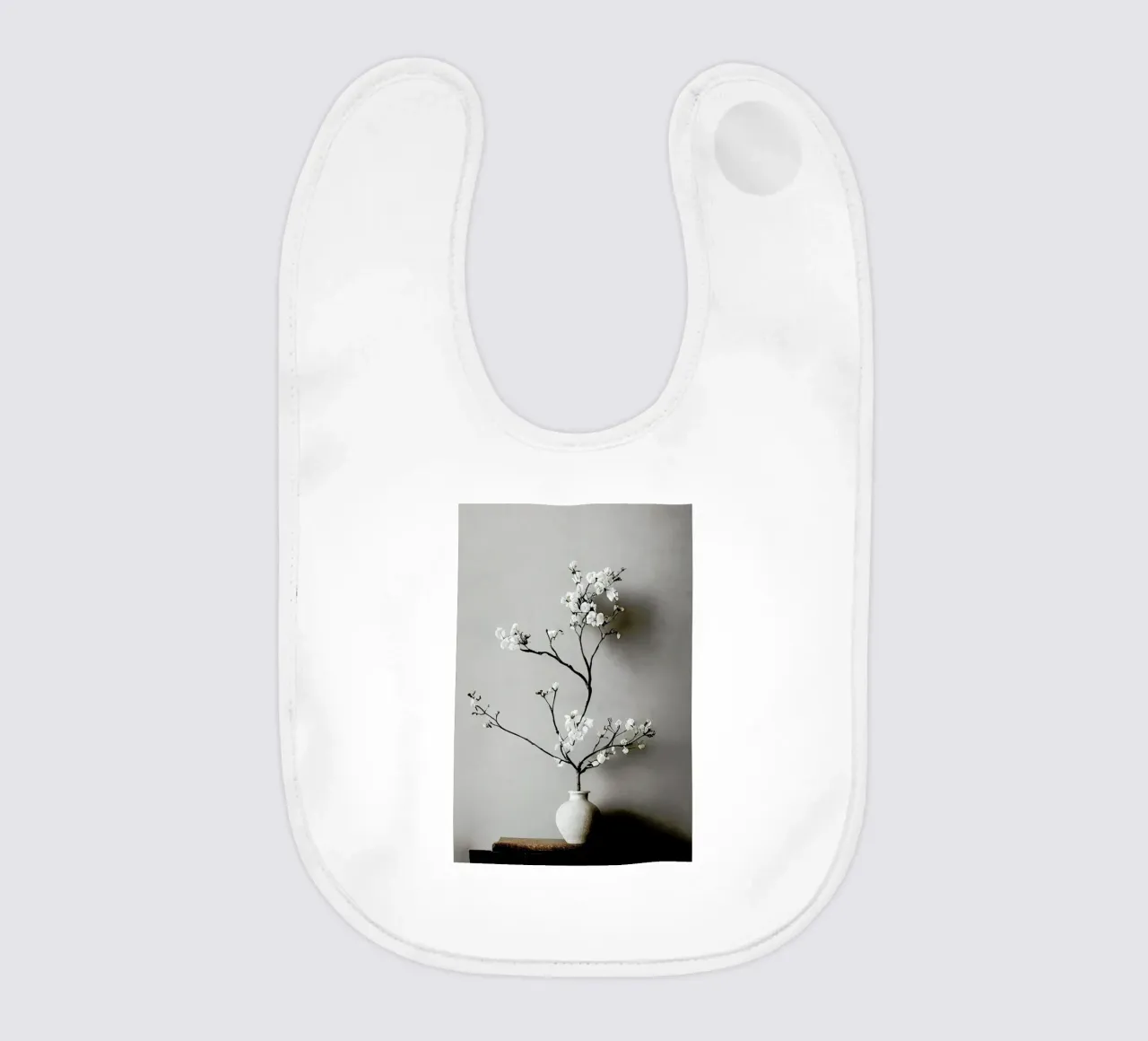 Branch with Blossoms babero de treechild