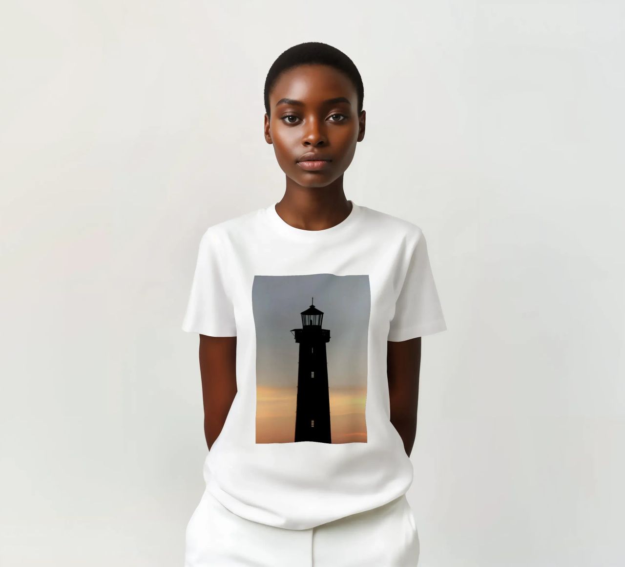 The Perfect Ocean View From The Lighthouse t-shirt da Studio Nahili