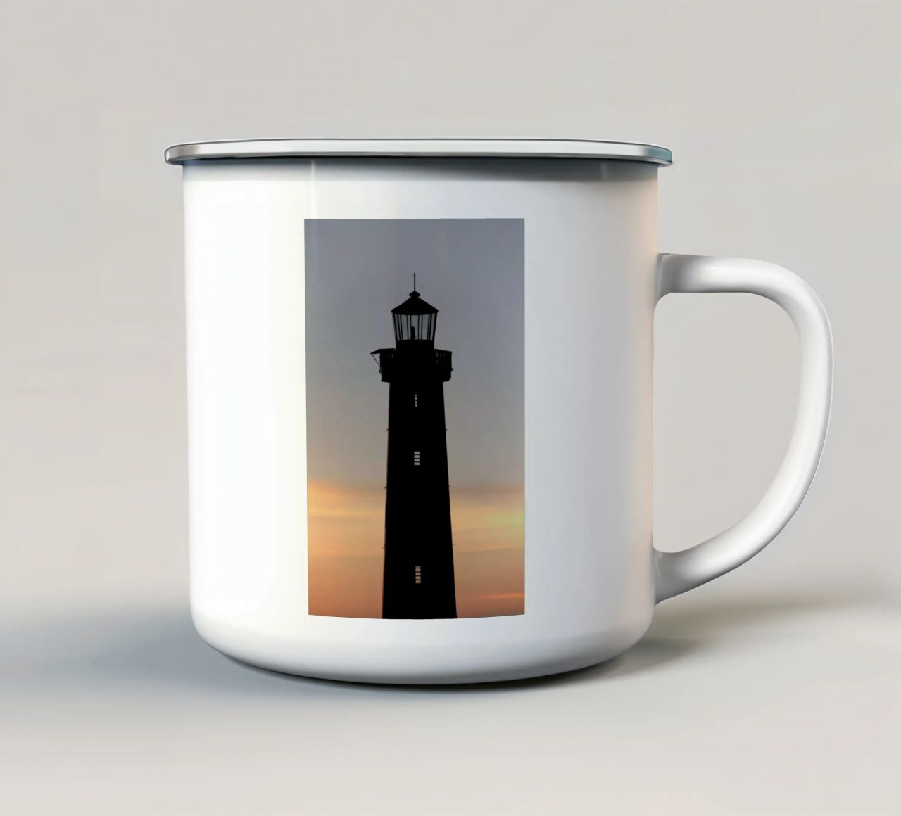 The Perfect Ocean View From The Lighthouse tazza in smalto da Studio Nahili