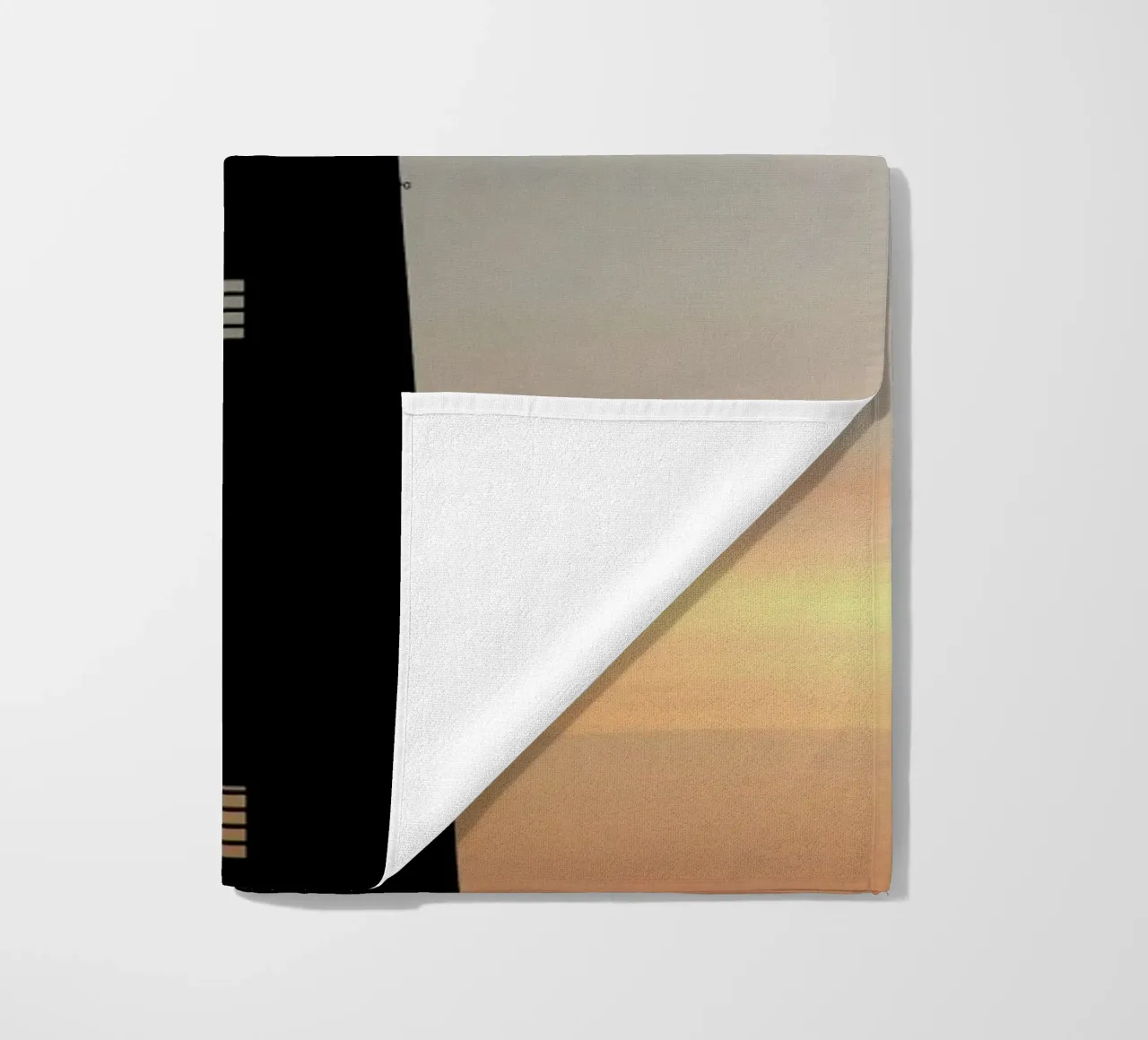 The Perfect Ocean View From The Lighthouse telo mare da Studio Nahili