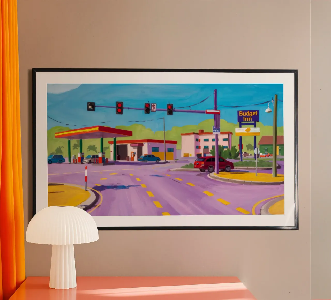 Tankstelle in der Abenddämmerung Poster mit Aluminium Rahmen von Silk Palette