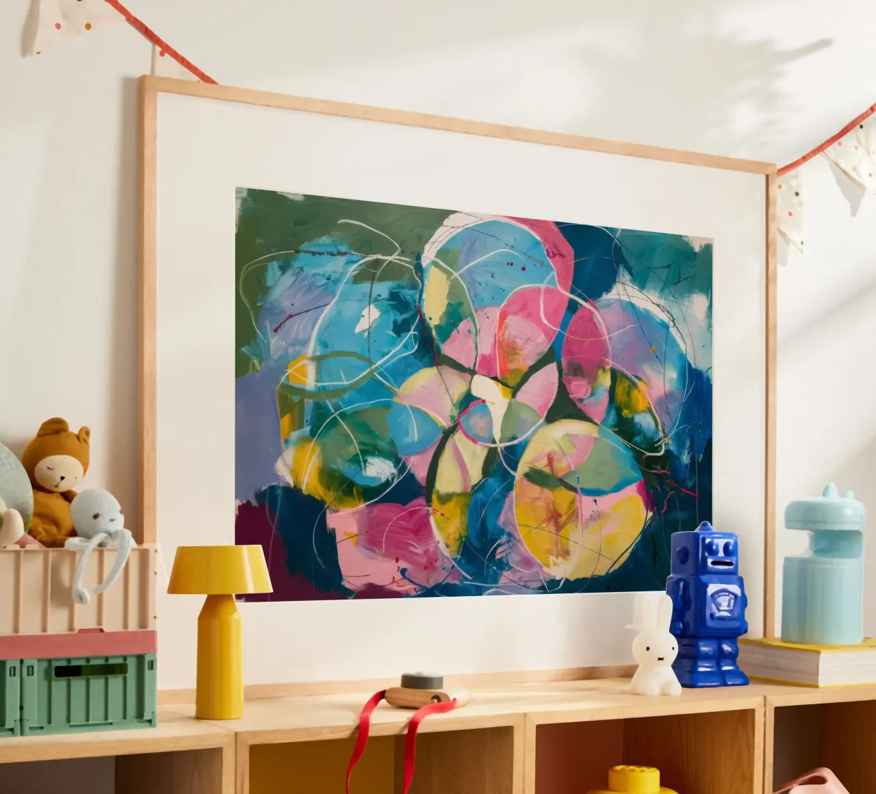 Vortice di fiori celesti poster con telaio in plastica da Dream Spectrum