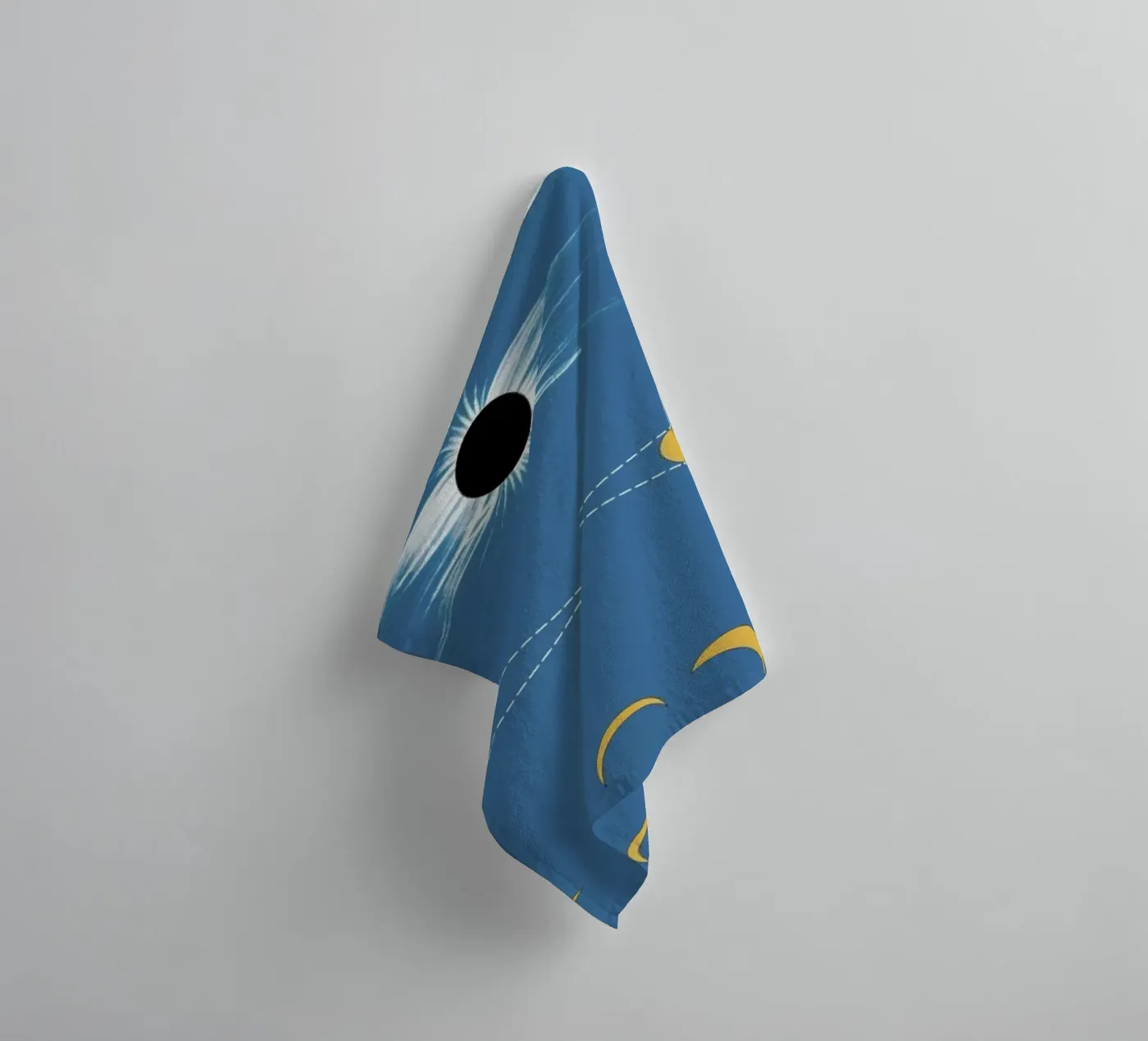 Solar Eclipse badhanddoek van Astër